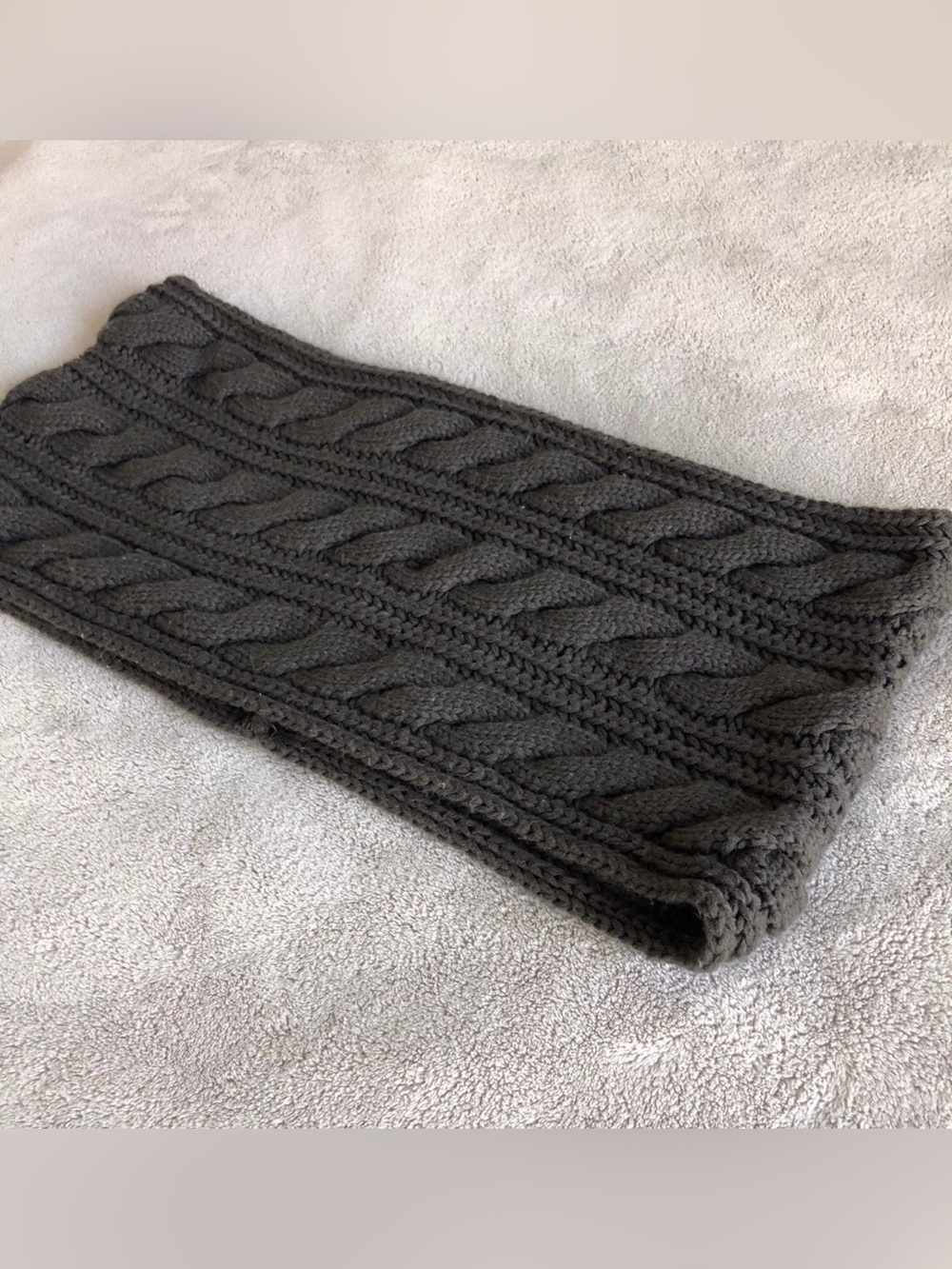 NWOT Grey Knit Infinity Scarf